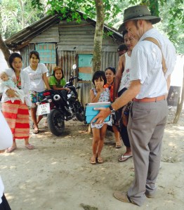 Glen mailed me a speaker to bring with me to Thailand. I didn't know what it was for exactly but I found out it was definitely for a good cause :) he used  it for service! He hooks it up to his iPad so it's much louder for the householders to hear out in the ministry! It worked perfectly!!! The Burmese family loved it! 